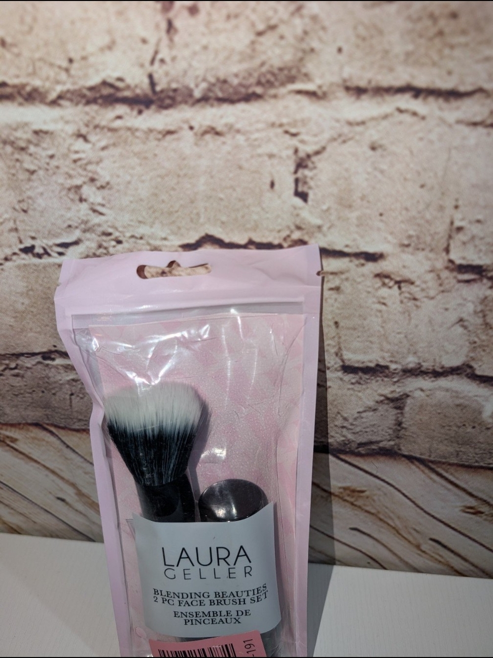 ~2PC FACE BRUSH - Laura Geller Blending Beauties Brush Set.Brand new only remov